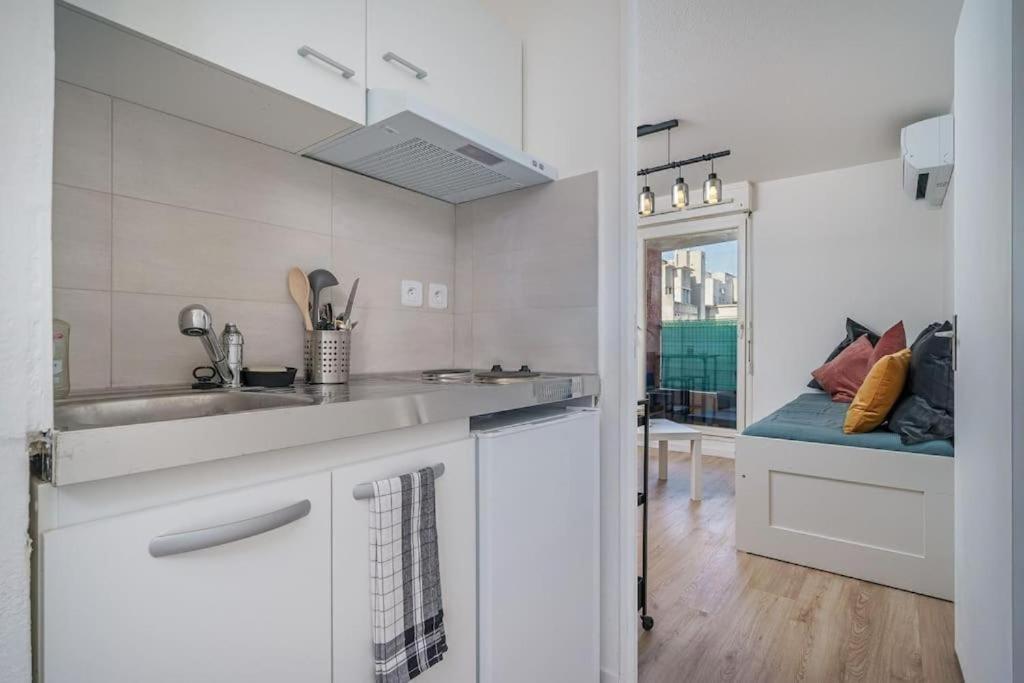Appartement Climatise Avec Terrasse Tout Equipe A 5Min De La Gare St Charles Marseille Exteriér fotografie